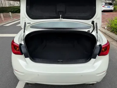 Infiniti Q50L