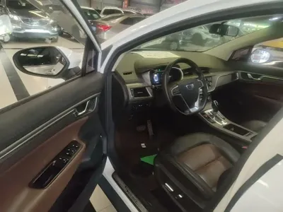 Geely Emgrand GS