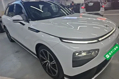 Xpeng G9