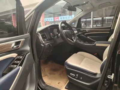GAC Motor Trumpchi M8