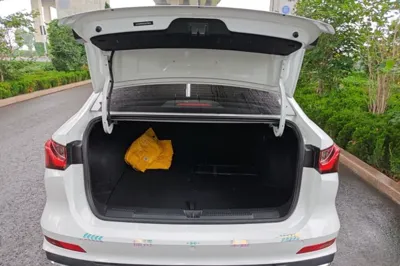 Roewe i5