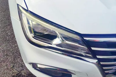 Roewe i5