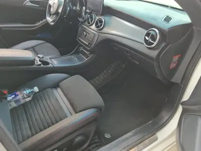Mercedes-Benz CLA (Import)