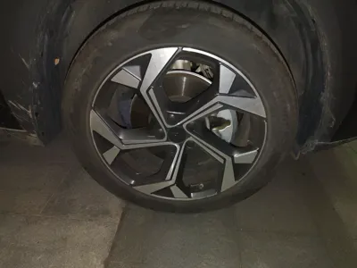 Geely Auto FX11