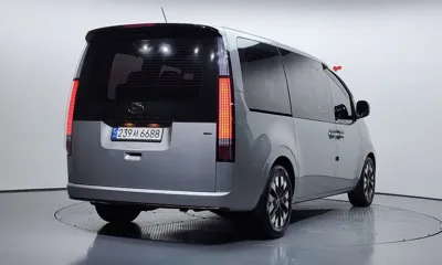 Hyundai Staria