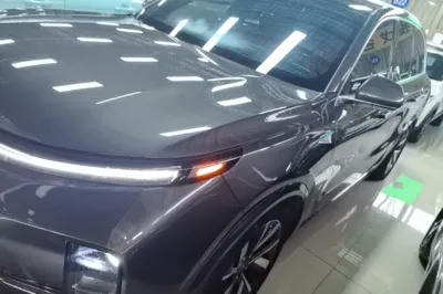 Li Auto L8