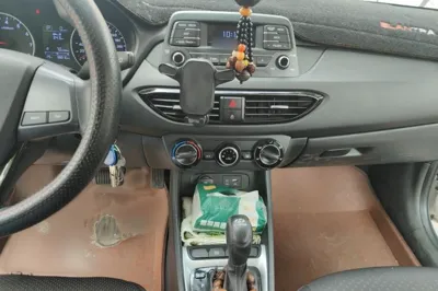 Hyundai Celesta