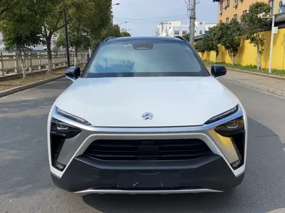 Nio ES8