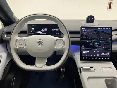 Nio EC7