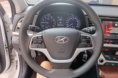 Hyundai Elantra (6th Generation