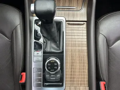 Roewe RX8