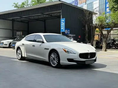 Maserati Quattroporte