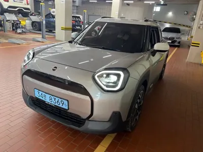 MINI Aceman