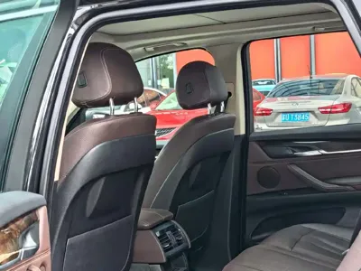BMW X5 (Import)