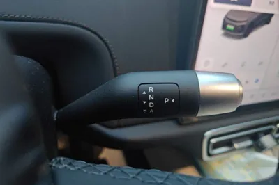 Li Auto L6