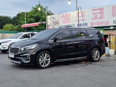 Kia Canival