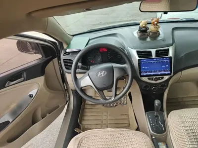 Hyundai Verna