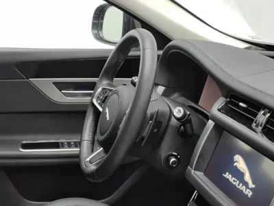 Jaguar XFL