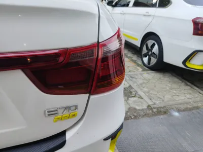 Dongfeng Aeolus E70