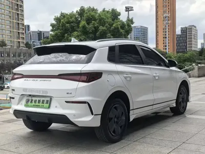 BYD e2