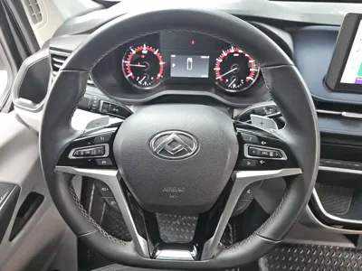 大通 V90