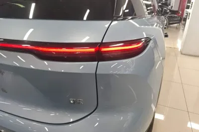 Nio EC6