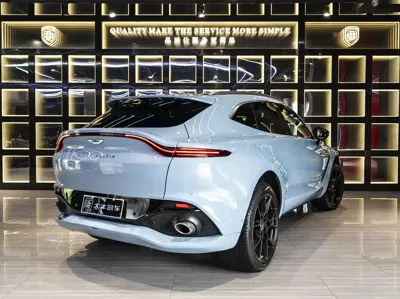 Aston Martin DBX