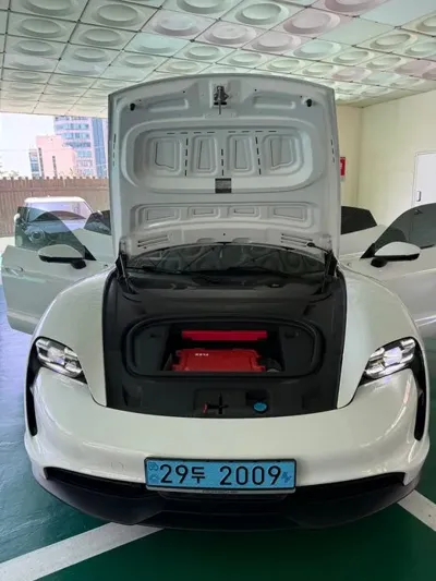 Porsche Taycan
