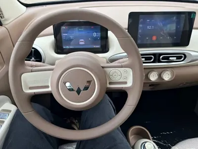 Wuling MINIEV