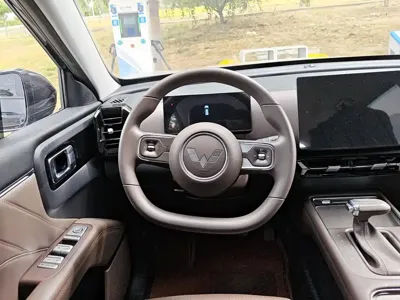 Wuling Xingguang 560
