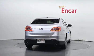 Ford Taurus