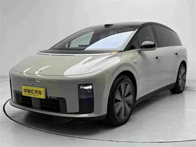 Li Auto 理想i8