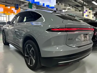 Nio EC6