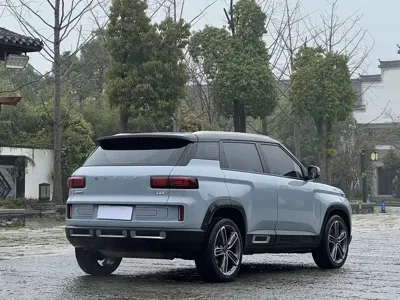 Geely ICON
