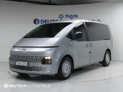 Hyundai Staria
