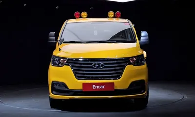 Hyundai Starex