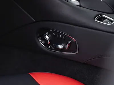 Aston Martin DB11