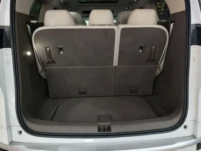 Denza Denza D9