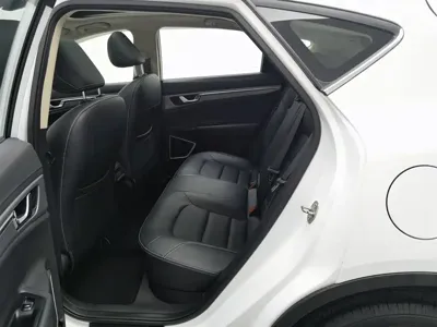 Geely Emgrand GS