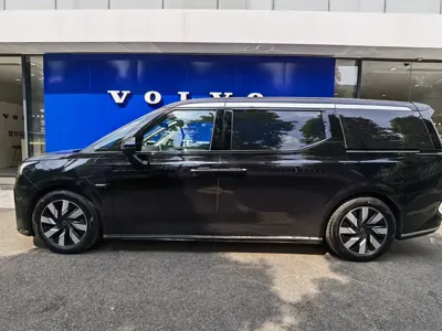 Volvo EM90