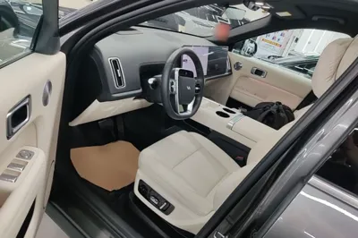 Li Auto L8