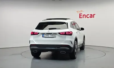Mercedes-Benz GLA-Class