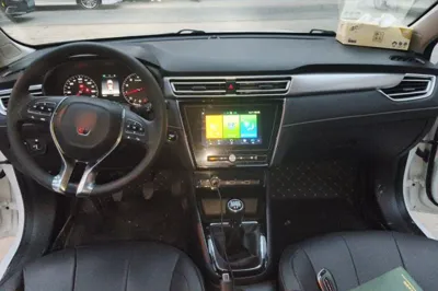 Roewe i5