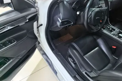 Jaguar XEL