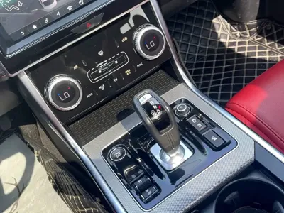 Jaguar XEL