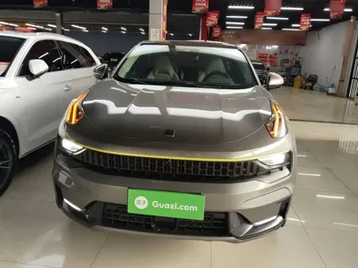 Lynk & Co 05