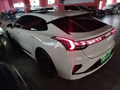 Zeekr 001