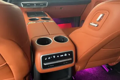 Li Auto L8