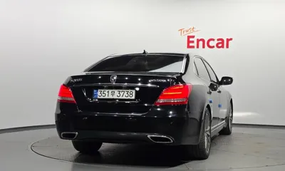 Hyundai Equus