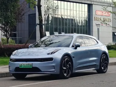 Zeekr 001